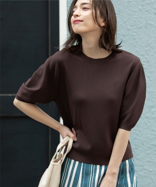 OPAQUE.CLIP（オペークドットクリップ）の「◆アイスタッチ パフスリーブニット【UV/接触冷感/アンチピリング/洗濯機洗い可】（ニット/セーター・レディース・ライトブルー/ブラック/ブラウン系その他5/ホワイト系/キャメル/ピンク系/ライトグレー系7/黄緑系・34/36/38/40/42）」の5枚目の写真