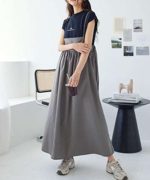 KOBE LETTUCE（コウベレタス）の「キャミストラップフレアワンピース（ワンピース・レディース・チャコール/グレイッシュベージュ/カーキ/ブラック・FREE）」の2枚目の写真