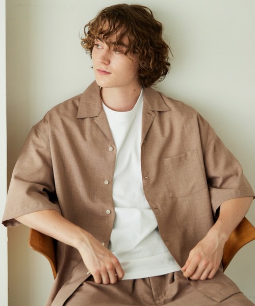 YOEL（ヨエル）の「YOEL -  tech linen S/S shirt（シャツ/ブラウス・メンズ・グレイッシュベージュ/ライトグリーン/ブルー/アッシュブラウン・SMALL/MEDIUM/LARGE）」の2枚目の写真