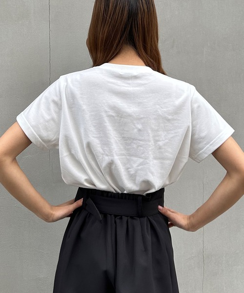 INGNI(イング)の「パール付ふくれ刺しゅうロゴTシャツ(Tシャツ/カットソー・レディース・ホワイト×ブラック/ブラック/ホワイト×ピンク/ライトブルー・M)」の10枚目の写真