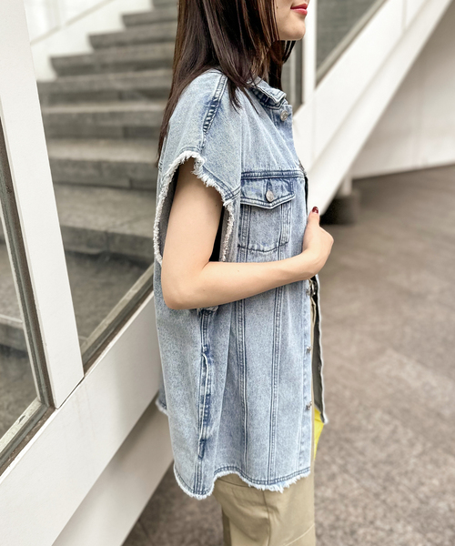 ANNA SUI NYC（アナ スイ エヌ ワイ シー）の「【ANNA SUI NYC/ アナスイエヌワイシー】デニムベスト（デニムジャケット・レディース・ブラック/サックスブルー・MEDIUM/LARGE）」の10枚目の写真