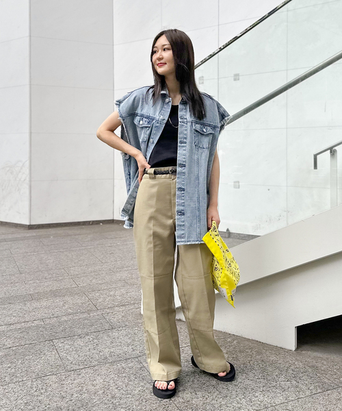 ANNA SUI NYC（アナ スイ エヌ ワイ シー）の「【ANNA SUI NYC/ アナスイエヌワイシー】デニムベスト（デニムジャケット・レディース・ブラック/サックスブルー・MEDIUM/LARGE）」の13枚目の写真