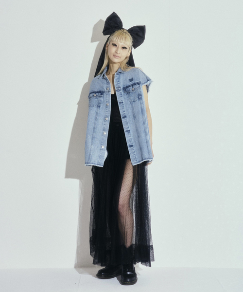 ANNA SUI NYC（アナ スイ エヌ ワイ シー）の「【ANNA SUI NYC/ アナスイエヌワイシー】デニムベスト（デニムジャケット・レディース・ブラック/サックスブルー・MEDIUM/LARGE）」の14枚目の写真