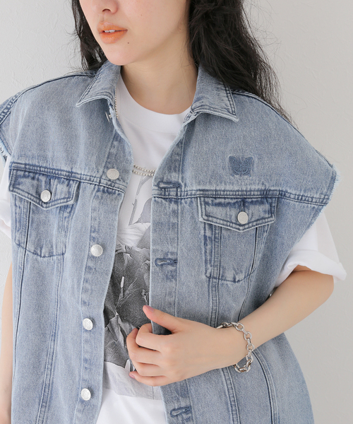 ANNA SUI NYC（アナ スイ エヌ ワイ シー）の「【ANNA SUI NYC/ アナスイエヌワイシー】デニムベスト（デニムジャケット・レディース・ブラック/サックスブルー・MEDIUM/LARGE）」の15枚目の写真