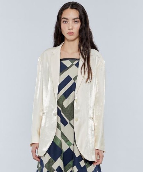 muller of yoshiokubo(ミュラーオブヨシオクボ)の「【muller of yoshiokubo/ミュラーオブヨシオクボ】ウォータリージャケット(テーラードジャケット・レディース・アイボリー・38)」の2枚目の写真