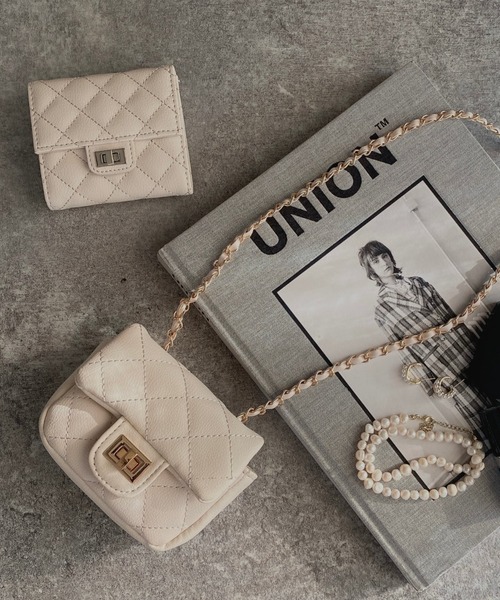 E&C closet…（イーアンドシークローゼット）の「キルティングミニ財布