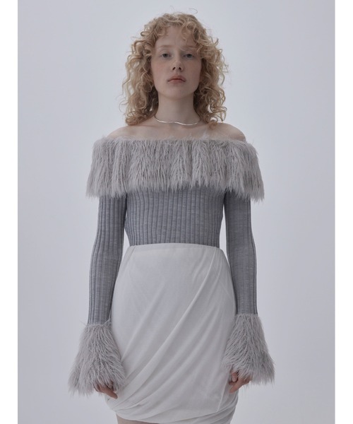 SORIN(ソリン )の「Wool Blend Rib Frilled shoulder Top(ニット/セーター・レディース・カーキ/ライトグレー/ブラック・38)」の7枚目の写真