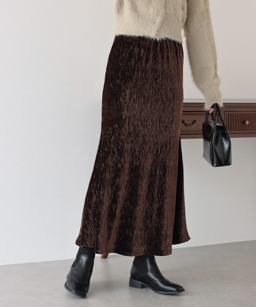 BLUEEAST（ブルーイースト）の「ベロアマーメイドスカート（スカート・レディース・グレー/ブラック/ブラウン・MEDIUM）」の3枚目の写真