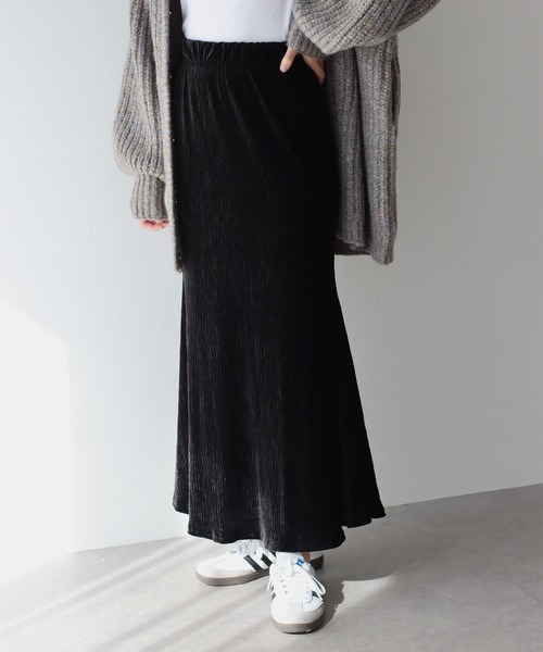 BLUEEAST（ブルーイースト）の「ベロアマーメイドスカート（スカート・レディース・グレー/ブラック/ブラウン・MEDIUM）」の4枚目の写真