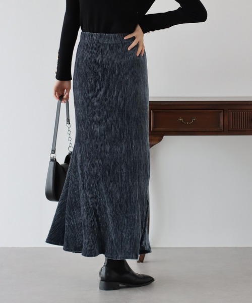 BLUEEAST（ブルーイースト）の「ベロアマーメイドスカート（スカート・レディース・グレー/ブラック/ブラウン・MEDIUM）」の9枚目の写真