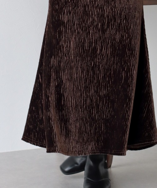 BLUEEAST（ブルーイースト）の「ベロアマーメイドスカート（スカート・レディース・グレー/ブラック/ブラウン・MEDIUM）」の21枚目の写真