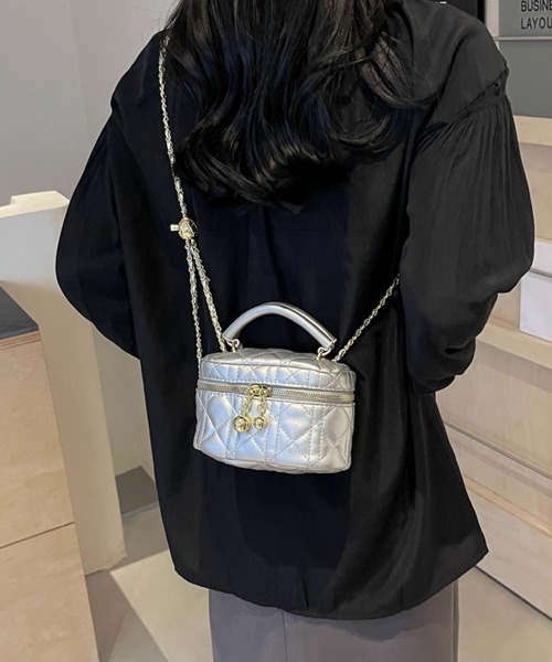 Miniministore(ミニミニストア)の「キルティングショルダーバッグ ミニバッグ(ショルダーバッグ・レディース・オフホワイト/ブラウン/ピンク/ライトブラウン/ブルー/ブラック/シルバー・フリー)」の7枚目の写真