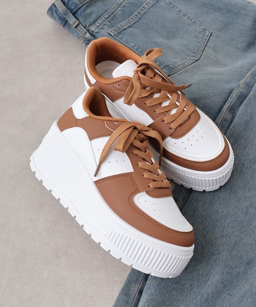 LOVEHUNTER（ラブハンター）の「LOVEHUNTER 厚底 ローカットスニーカー（スニーカー・レディース・ブラック/ホワイト×ホワイト/ブラック×ホワイト/ブラック×ブラック/ピンク/キャメル/シルバー/グレー/グレー×ホワイト/ブラウン系その他/カーキ/ホワイト×ブラック/ベージュ/グリーン系その他/レッド系その他/ダークブラウン/ブラック系その他/ブルー系その他/ゴールド系その他/ブルー系その他2/シルバー系その他/ブラウン/パープル系その他/シルバー×ブラック/ピンク系その他/イエロー系その他/オレンジ系その他・40/39/36/37/38/41/42/43/44/35）」の11枚目の写真