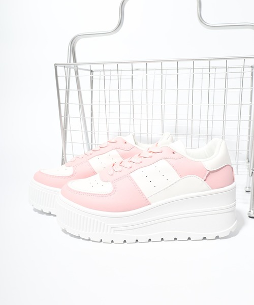 LOVEHUNTER（ラブハンター）の「LOVEHUNTER 厚底 ローカットスニーカー（スニーカー・レディース・ブラック/ホワイト×ホワイト/ブラック×ホワイト/ブラック×ブラック/ピンク/キャメル/シルバー/グレー/グレー×ホワイト/ブラウン系その他/カーキ/ホワイト×ブラック/ベージュ/グリーン系その他/レッド系その他/ダークブラウン/ブラック系その他/ブルー系その他/ゴールド系その他/ブルー系その他2/シルバー系その他/ブラウン/パープル系その他/シルバー×ブラック/ピンク系その他/イエロー系その他/オレンジ系その他・40/39/36/37/38/41/42/43/44/35）」の21枚目の写真