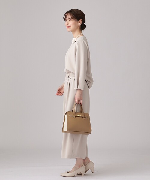 SHOO・LA・RUE（シューラルー）の「【通勤/デイリー/セットアップ可】マルチに使える カットジョーゼット ワイドパンツ（その他パンツ・レディース・ベージュ系その他7/ブラック系3・02/03/04）」の12枚目の写真