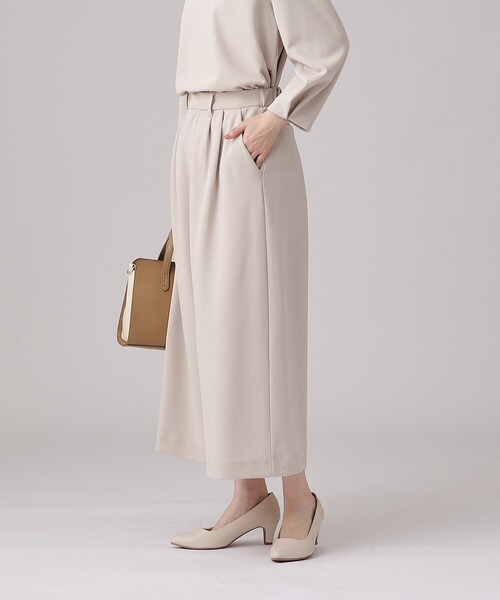 SHOO・LA・RUE（シューラルー）の「【通勤/デイリー/セットアップ可】マルチに使える カットジョーゼット ワイドパンツ（その他パンツ・レディース・ベージュ系その他7/ブラック系3・02/03/04）」の15枚目の写真