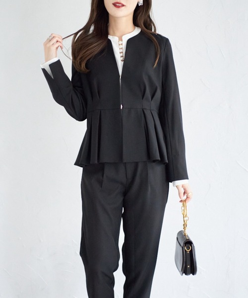 tocco closet（トッコ　クローゼット）の「【ZOZO限定】ウエストタックペプラムジャケット（ノーカラージャケット・レディース・ベージュ/ブラック・M）」の4枚目の写真