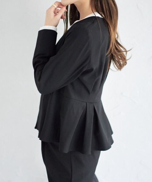 tocco closet（トッコ　クローゼット）の「【ZOZO限定】ウエストタックペプラムジャケット（ノーカラージャケット・レディース・ベージュ/ブラック・M）」の7枚目の写真