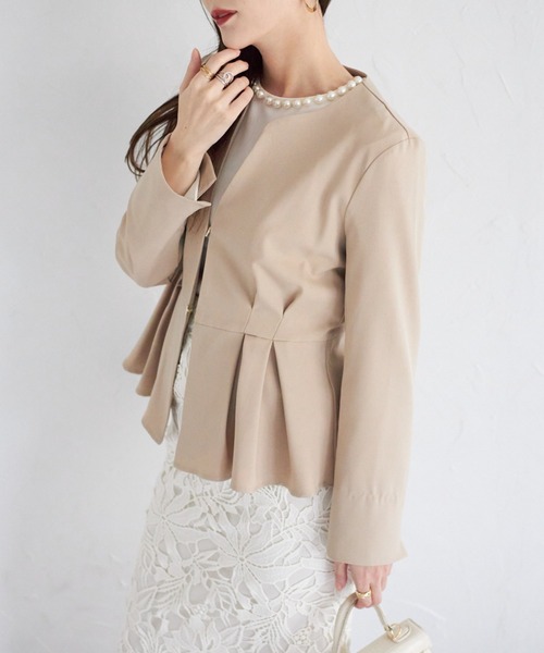 tocco closet（トッコ　クローゼット）の「【ZOZO限定】ウエストタックペプラムジャケット（ノーカラージャケット・レディース・ベージュ/ブラック・M）」の15枚目の写真