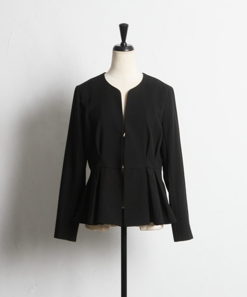 tocco closet（トッコ　クローゼット）の「【ZOZO限定】ウエストタックペプラムジャケット（ノーカラージャケット・レディース・ベージュ/ブラック・M）」の19枚目の写真
