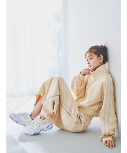 PUMA(プーマ)の「【PUMA】BLSTR DAZZLIN(スニーカー・レディース・ホワイト・23/23.5/24/24.5/25)」の9枚目の写真