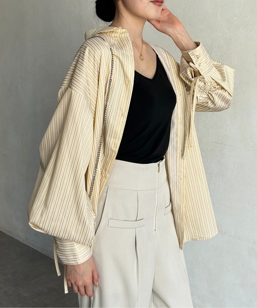 Thevon（ゼボン）の「バックドロストアソートストライプシャツ（シャツ/ブラウス・レディース・ピンク/オフホワイト/ブルー/レモンイエロー・FREE）」の8枚目の写真