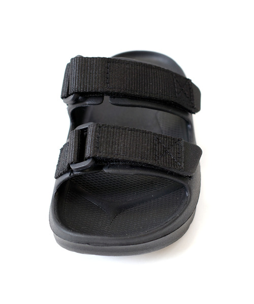 AmiAmi（アミアミ）の「軽量！柔らか ダブルベルトスポーツサンダル/キッズビーチサンダル（サンダル・キッズ・ブラック/ホワイト・17cm/22cm/21cm/20cm/19cm/18cm）」の22枚目の写真
