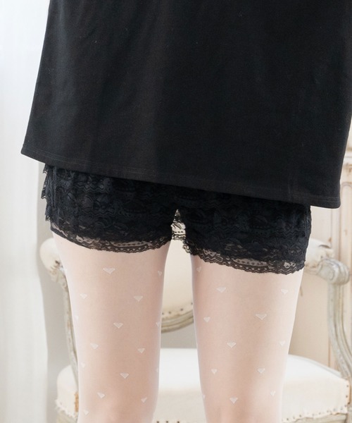 Lilymel(リリメル)の「ミルフィーユレースペチパンツ(その他パンツ・レディース・ホワイト/ブラック・M-L)」の2枚目の写真