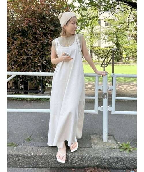 Ungrid（アングリッド）の「ショルダータックノースリトップス（Tシャツ/カットソー・レディース・オフホワイト/ブラック/ベージュ・FREE）」の14枚目の写真