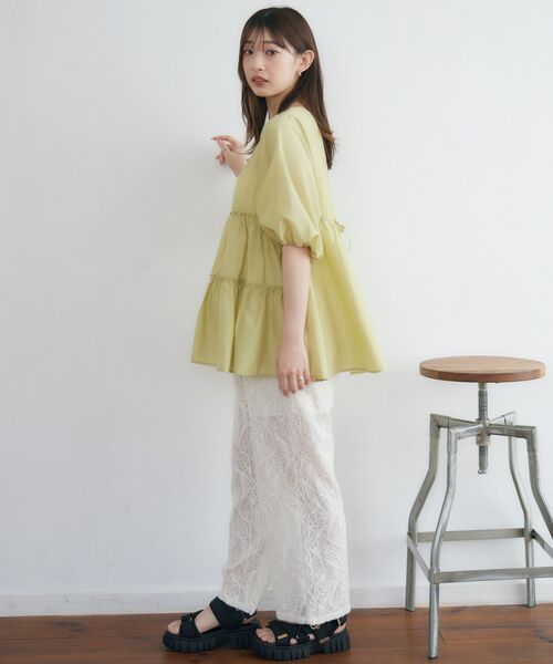 RETRO GIRL（レトロガール）の「袖ボリュームティアードチュニック（シャツ/ブラウス・レディース・イエロー/グリーン/ナチュラル・FREE）」の21枚目の写真