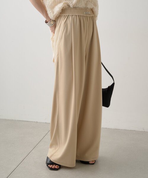 Omekashi（オメカシ）の「Now Here ジャージーワイドパンツ（その他パンツ・レディース・ベージュ/ブラック・38/36）」の6枚目の写真
