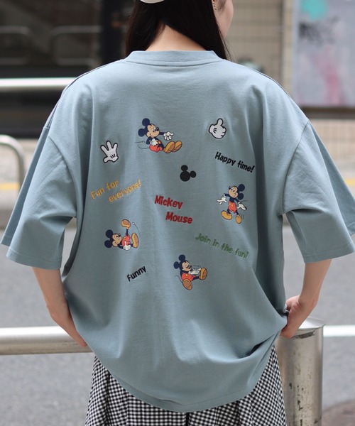 Disney(ディズニー)の「Disney/ディズニー Mickey Mouse/ミッキーマウス オーバーサイズ バックプリント ワンポイント刺繍 半袖Tシャツ/レディース メンズ(Tシャツ/カットソー・レディース・グレイッシュブルー/ブラック系その他/ホワイト系その他・M/L/LL)」の9枚目の写真