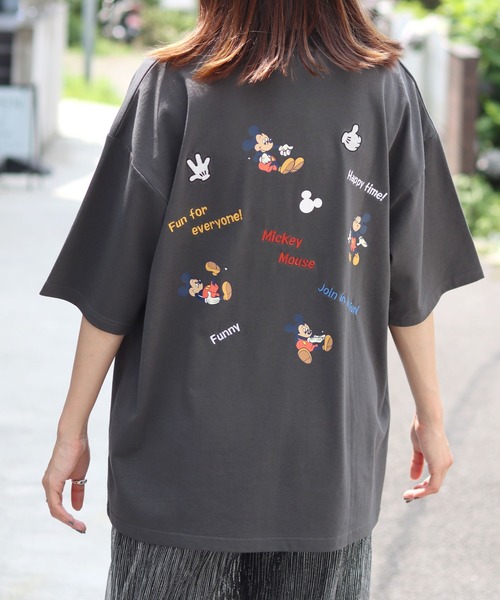 Disney(ディズニー)の「Disney/ディズニー Mickey Mouse/ミッキーマウス オーバーサイズ バックプリント ワンポイント刺繍 半袖Tシャツ/レディース メンズ(Tシャツ/カットソー・レディース・グレイッシュブルー/ブラック系その他/ホワイト系その他・M/L/LL)」の7枚目の写真