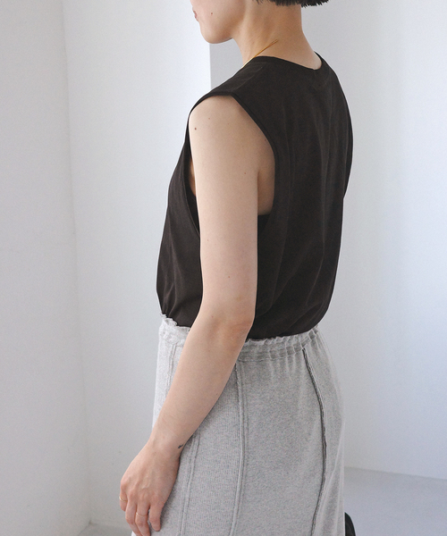 AP STUDIO(エーピーストゥディオ)の「*【NINETY PERCENT/ナインティ パーセント】クルーネックタンクトップ(タンクトップ・レディース・ブラック/ホワイト・FREE)」の8枚目の写真