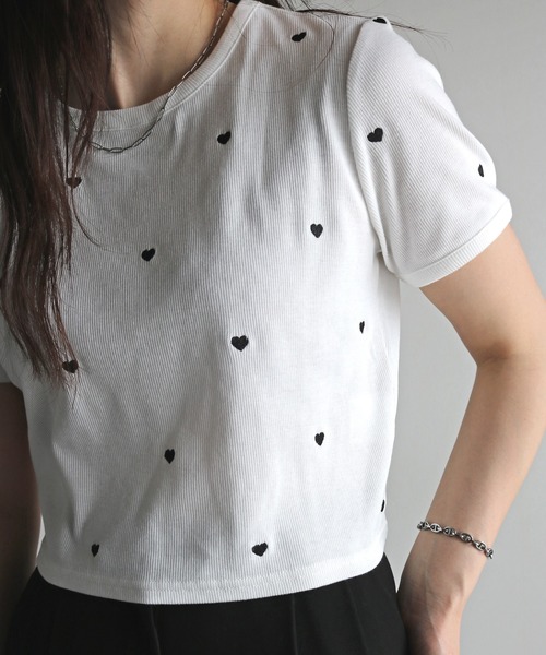 COURO（コウロ）の「総柄刺繍テレコＴシャツ（Tシャツ/カットソー・レディース・ホワイト系/ホワイト系1/ホワイト系2/ホワイト系3/ホワイト系4/ホワイト系5・FREE）」の9枚目の写真