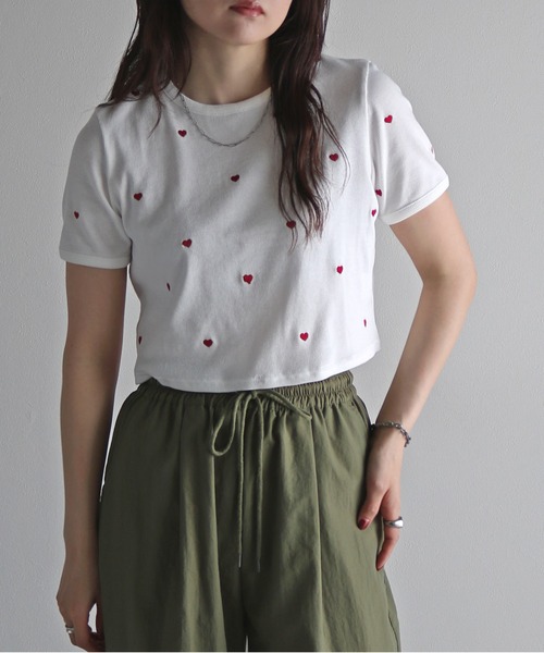 COURO（コウロ）の「総柄刺繍テレコＴシャツ（Tシャツ/カットソー・レディース・ホワイト系/ホワイト系1/ホワイト系2/ホワイト系3/ホワイト系4/ホワイト系5・FREE）」の11枚目の写真