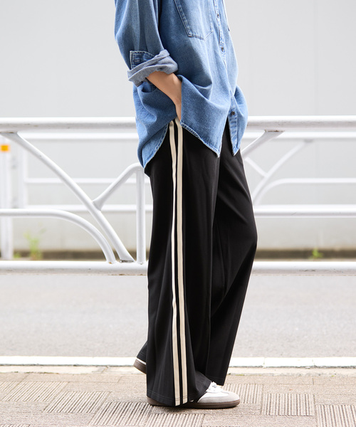 JOURNAL STANDARD relume(ジャーナルスタンダード レリューム)の「【洗濯機洗い可能】トレンドのスポーティーstyle。カットジャージサイドラインパンツ(その他パンツ・レディース・ライトグレー/ブラック・FREE)」の10枚目の写真