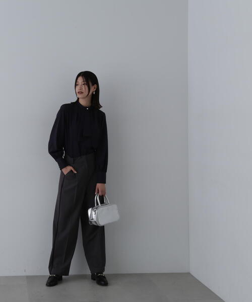 N.（N. Natural Beauty Basic）（エヌエヌナチュラルビューティーベーシック）の「◆トラックストレートパンツ（スラックス・レディース・チャコールグレー/ブラウン・SMALL/MEDIUM）」の3枚目の写真