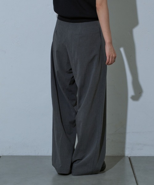 COLONY 2139（コロニートゥーワンスリーナイン）の「ラップ2タックワイドパンツ（スラックス・レディース・ブラック/グレー・SMALL/MEDIUM）」の9枚目の写真