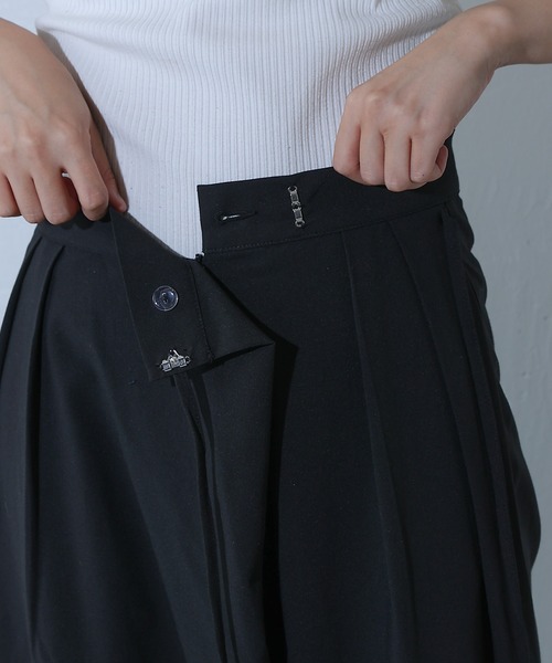 COLONY 2139（コロニートゥーワンスリーナイン）の「ラップ2タックワイドパンツ（スラックス・レディース・ブラック/グレー・SMALL/MEDIUM）」の20枚目の写真