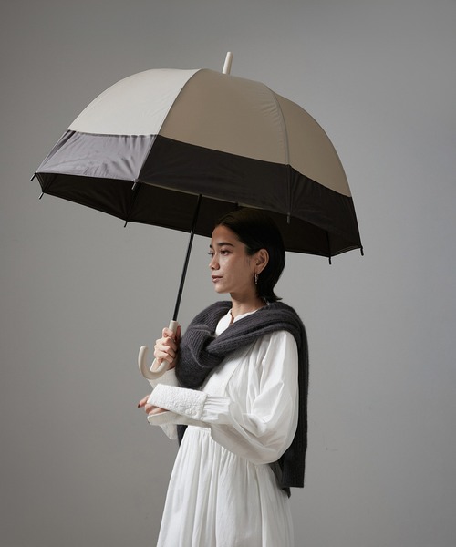 SALON adam et rope'（サロン アダム エ ロペ）の「【SALONオリジナル】ベルドームアンブレラ（ツートンカラー）/雨傘・長傘（長傘・レディース・グレー/ベージュ・FREE）」の8枚目の写真
