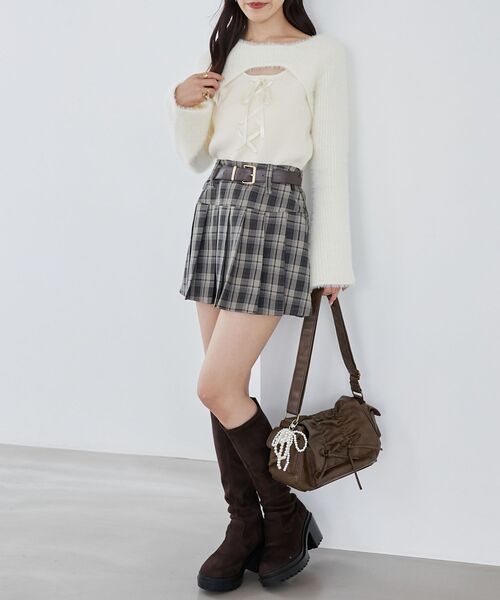 MAJESTIC LEGON（マジェスティックレゴン）の「太ベルトプリーツミニスカート（スカート・レディース・ブラウン系その他4/ベージュ/グレー/A・MEDIUM）」の5枚目の写真