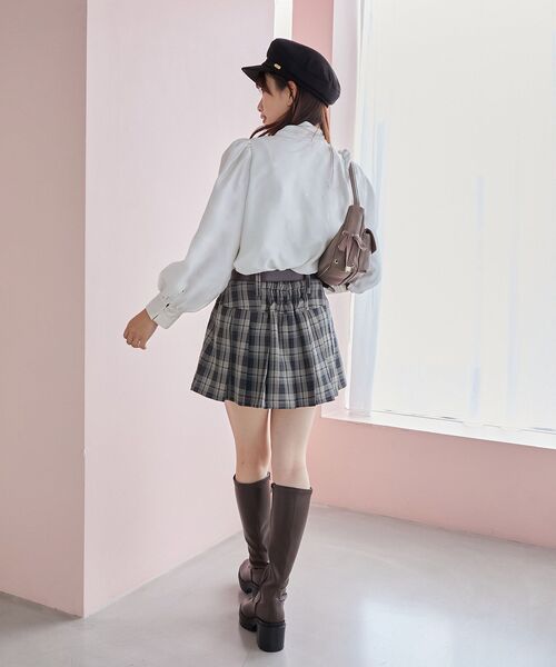 MAJESTIC LEGON（マジェスティックレゴン）の「太ベルトプリーツミニスカート（スカート・レディース・ブラウン系その他4/ベージュ/グレー/A・MEDIUM）」の14枚目の写真