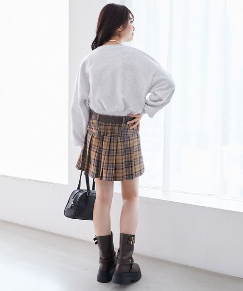 MAJESTIC LEGON（マジェスティックレゴン）の「太ベルトプリーツミニスカート（スカート・レディース・ブラウン系その他4/ベージュ/グレー/A・MEDIUM）」の18枚目の写真