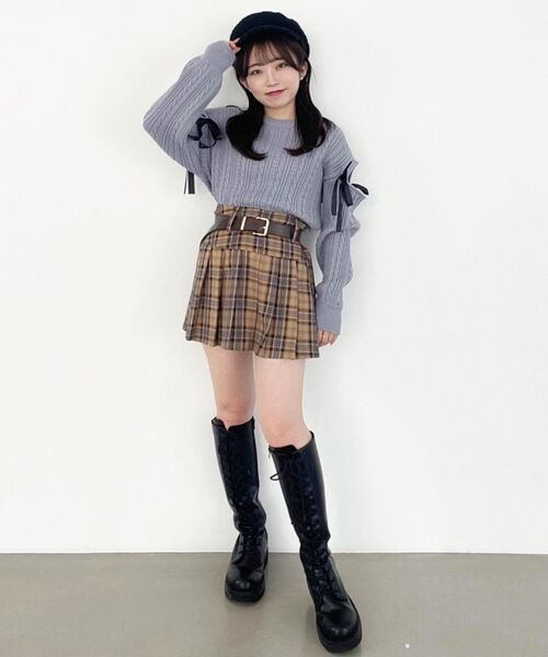 MAJESTIC LEGON（マジェスティックレゴン）の「太ベルトプリーツミニスカート（スカート・レディース・ブラウン系その他4/ベージュ/グレー/A・MEDIUM）」の21枚目の写真