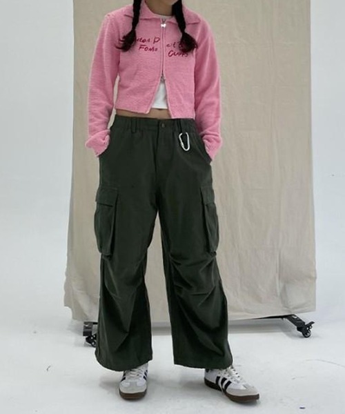 LYEON(リヨン)の「ロゴ刺繍ブークレジップアップニットブルゾン(ブルゾン・レディース・ピンク/ホワイト/ブルー・FREE)」の17枚目の写真