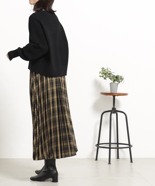 FOUND GOOD（ファウンドグッド）の「コンフォートショートニットCD（カーディガン/ボレロ・レディース・ブラック/ホワイト系5/ブルー系5/グリーン系2/ベージュ/レッド系8・L/M）」の14枚目の写真