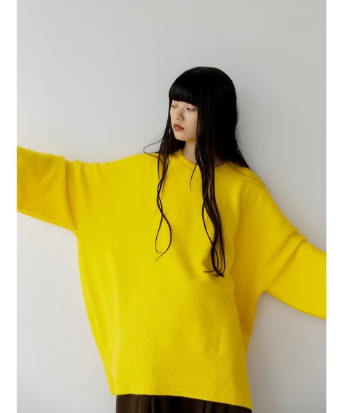 Katrin TOKYO(カトリーントーキョー)の「big crewneck knit(ニット/セーター・レディース・パープル/イエロー/ライトグレー・FREE/XS)」の1枚目の写真