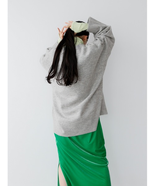 Katrin TOKYO(カトリーントーキョー)の「big crewneck knit(ニット/セーター・レディース・パープル/イエロー/ライトグレー・FREE/XS)」の10枚目の写真
