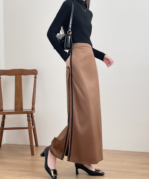 ECLIN（エクラン）の「コーデュロイサイドスリット配色ラインロングスカート（スカート・レディース・ブラウン/ブラック/グレー・M/L/XL）」の19枚目の写真